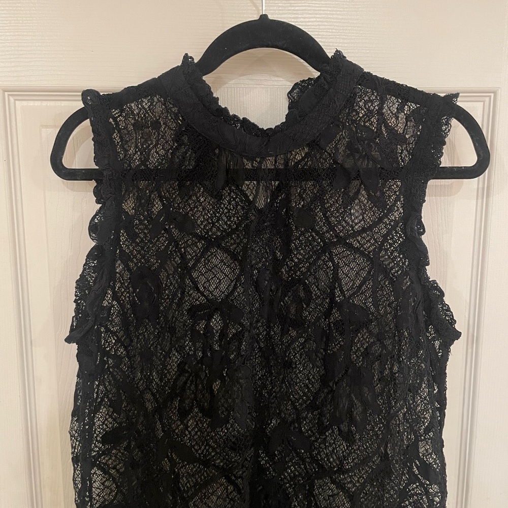 Who What Wear Black Lace Top - Picture 3 of 5